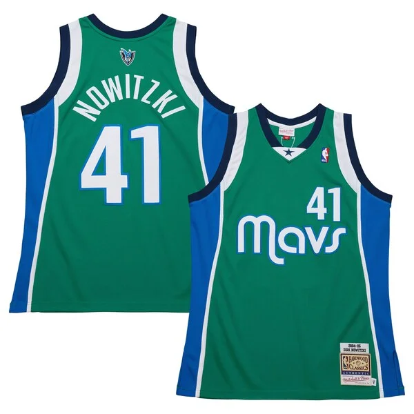 Versatile Dirk Nowitzki Dallas Mavericks 2004/05 Hardwood Classics Authentic Jersey Green per gli appassionati