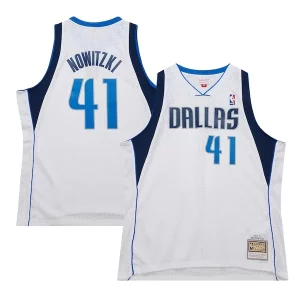 Raffinato Dirk Nowitzki Dallas Mavericks 2010/11 Hardwood Classics Swingman Jersey White per gli appassionati
