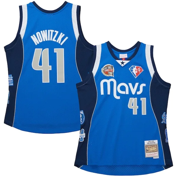 Classico Dirk Nowitzki Dallas Mavericks Unisex Hall of Fame Class of 2023 Throwback Swingman Jersey Blue per gli appassionati