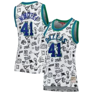 Pratico Magnifico Dirk Nowitzki Dallas Mavericks Women's 1998 Doodle Swingman Jersey White per gli appassionati