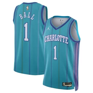 Raffinato LaMelo Ball Charlotte Hornets Jordan Brand Unisex 2023/24 Swingman Replica Jersey Classic Edition Teal per gli appassionati