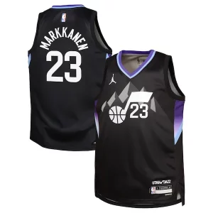 Fascinante Lauri Markkanen Utah Jazz Jordan Brand Youth Swingman Jersey Statement Edition Black per gli appassionati