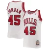 Robusto Men's Chicago Bulls Michael Jordan White 1994 95 Hardwood Classics Authentic Player Jersey per gli appassionati