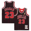 Prestigioso Eccezionale Michael Jordan Chicago Bulls Toddler 1996/97 Hardwood Classics Authentic Jersey Black/Red/White per gli appassionati
