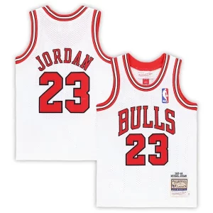 Lussuoso Michael Jordan Chicago Bulls Toddler 1997/98 Hardwood Classics Authentic Jersey White/Black/Red per gli appassionati