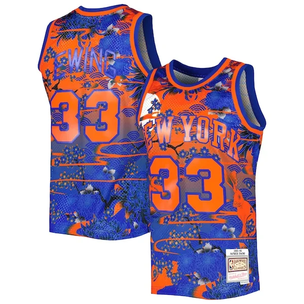 Magnifico Classico Patrick Ewing New York Knicks 1985/86 Hardwood Classics Lunar New Year Swingman Jersey Blue per gli appassionati