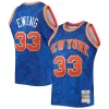 Splendido Attraente Robusto Patrick Ewing New York Knicks Hardwood Classics 1991/92 Lunar New Year Swingman Jersey Blue per gli appassionati