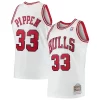 Magnifico Classico Scottie Pippen Chicago Bulls Hardwood Classics Swingman Jersey White/Black per gli appassionati